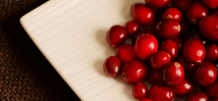 a plate of cranberries
